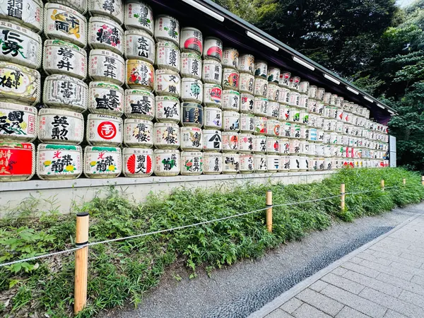 Meiji Shrine Morning Walk & Brunch photo 4