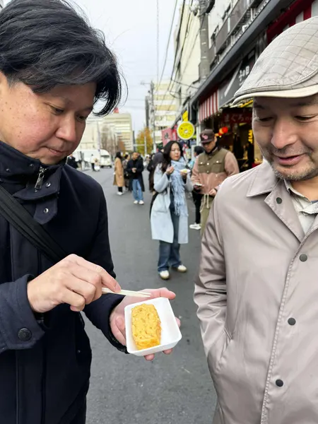 築地場外市場 食べ歩きツアー の写真 4